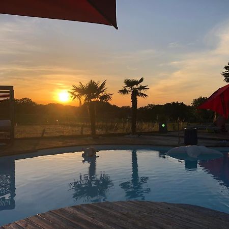 Agreable Chambre D'Hote Calme Avec Piscine Souvans Bagian luar foto