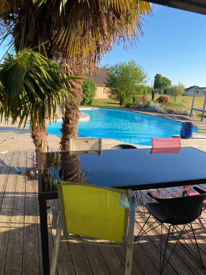 Agreable Chambre D'Hote Calme Avec Piscine Souvans Bagian luar foto