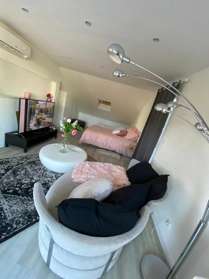 Agreable Chambre D'Hote Calme Avec Piscine Souvans Bagian luar foto