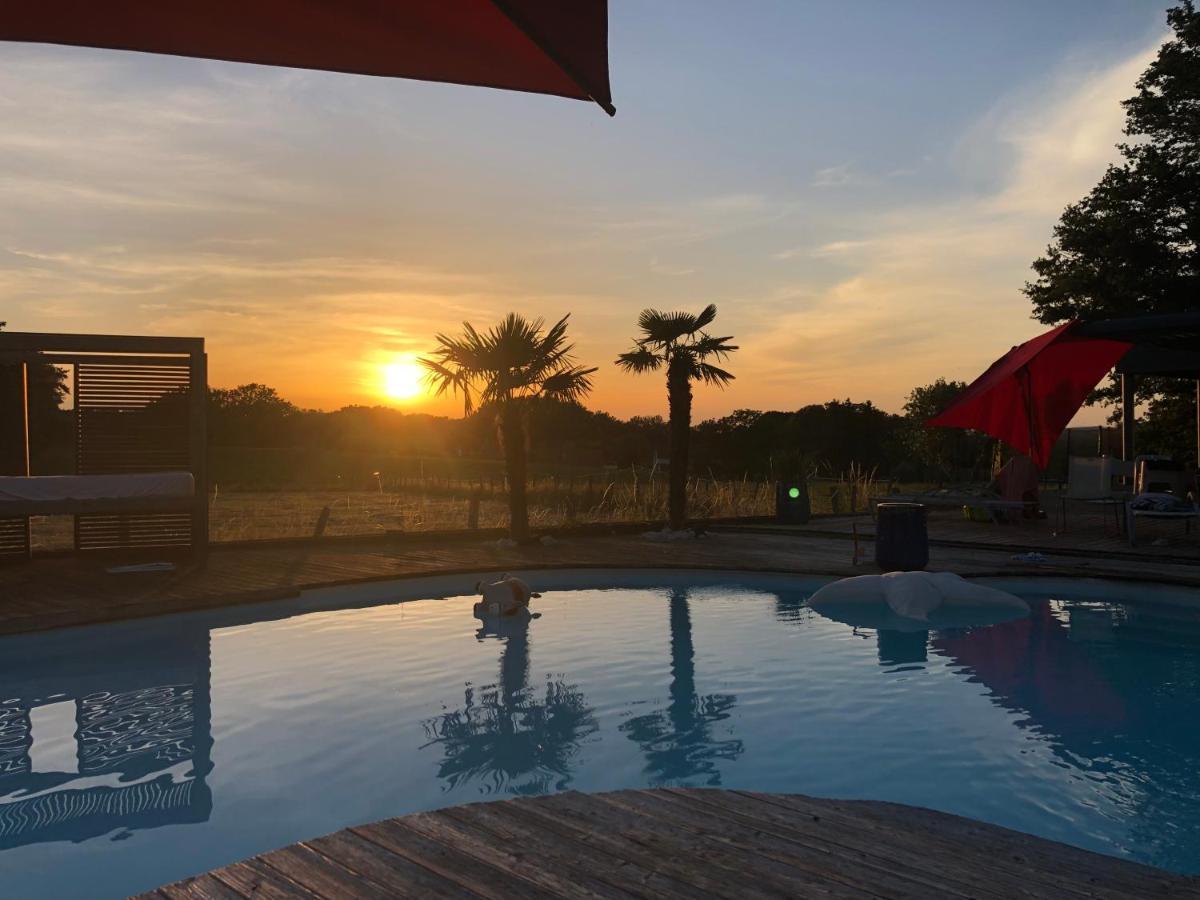Agreable Chambre D'Hote Calme Avec Piscine Souvans Bagian luar foto